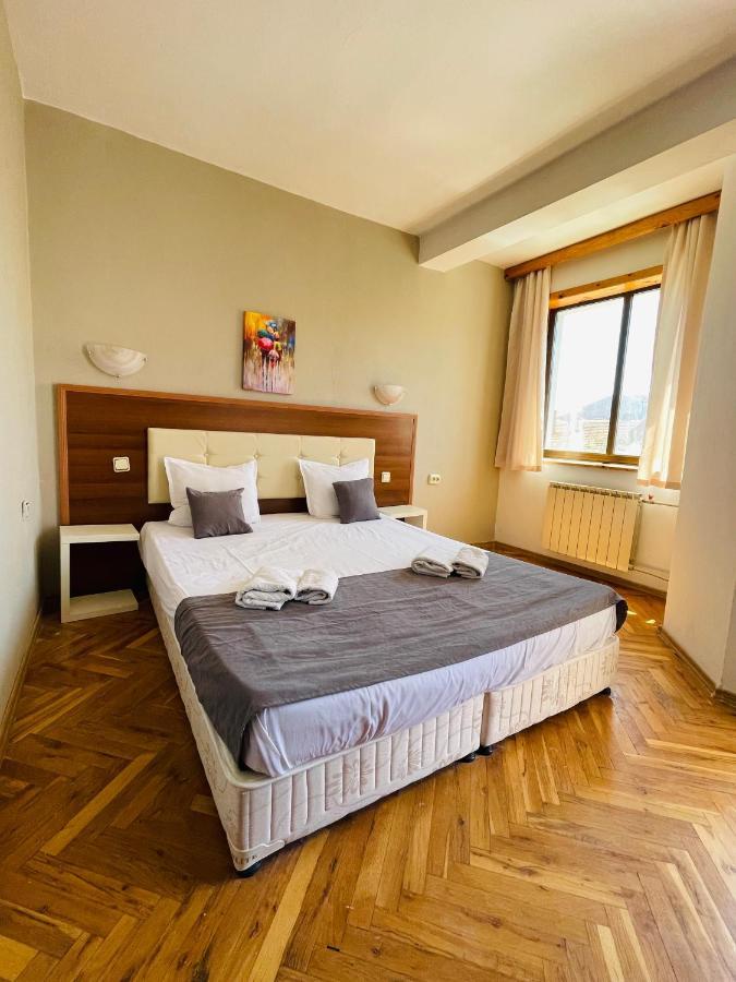 Private Rooms Trakiets Pomorie Exterior photo