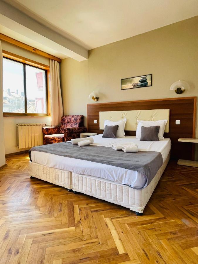 Private Rooms Trakiets Pomorie Exterior photo